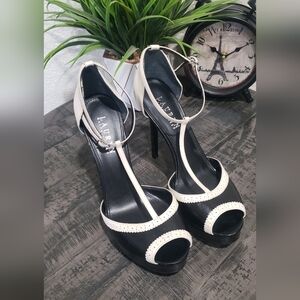 NEW Lauren Ralph Laure Heels